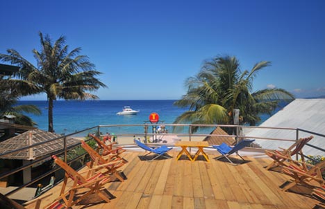 aqua bar upper deck