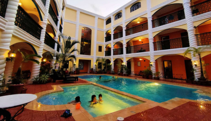 puerto galera resort pool